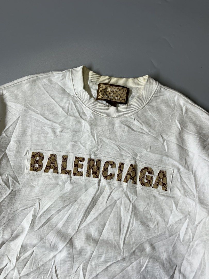 Balenciaga x Gucci Crewneck (Category: Coats, Jackets and Outerwear) located in Manila. Submitted by villadolid77084 (Listing ID 1465908092, Image 2). Description: Balenciaga x Gucci Crew neck Size Small Best Fit Large Dimes 23x27 Color rate 9.5/10 Need wash only No issue Excellent condition Price 1,500+Sf📩 Location Laspiñas📍.