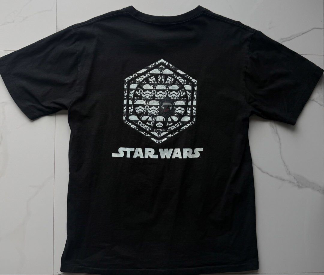 Bape star wars (Category: Activewear) located in Manila. Submitted by jacob05_713 (Listing ID 1465922260, Image 2). Description: Bape x star wars Size large Authenthic Issue hairlines crack and jobus 2300 ship.