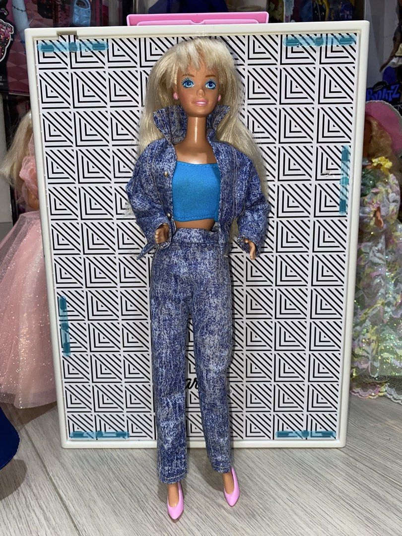 Barbie Vintage Doll (Category: Kids Toys) located in Las Pinas. Submitted by sherylandmargaux (Listing ID 1464701058, Image 1). Description: PLEASE READ BEFORE MAKING AN OFFER • Make an offer only if you’re sure and ready to buy. • Serious and reasonable offers only — no lowballers. • Please be respectful and ask all questions before offering. • Prices reflect rarity, purchase cost, taxes, and US shipping/import costs. FIRM OFFER POLICY: Once an 