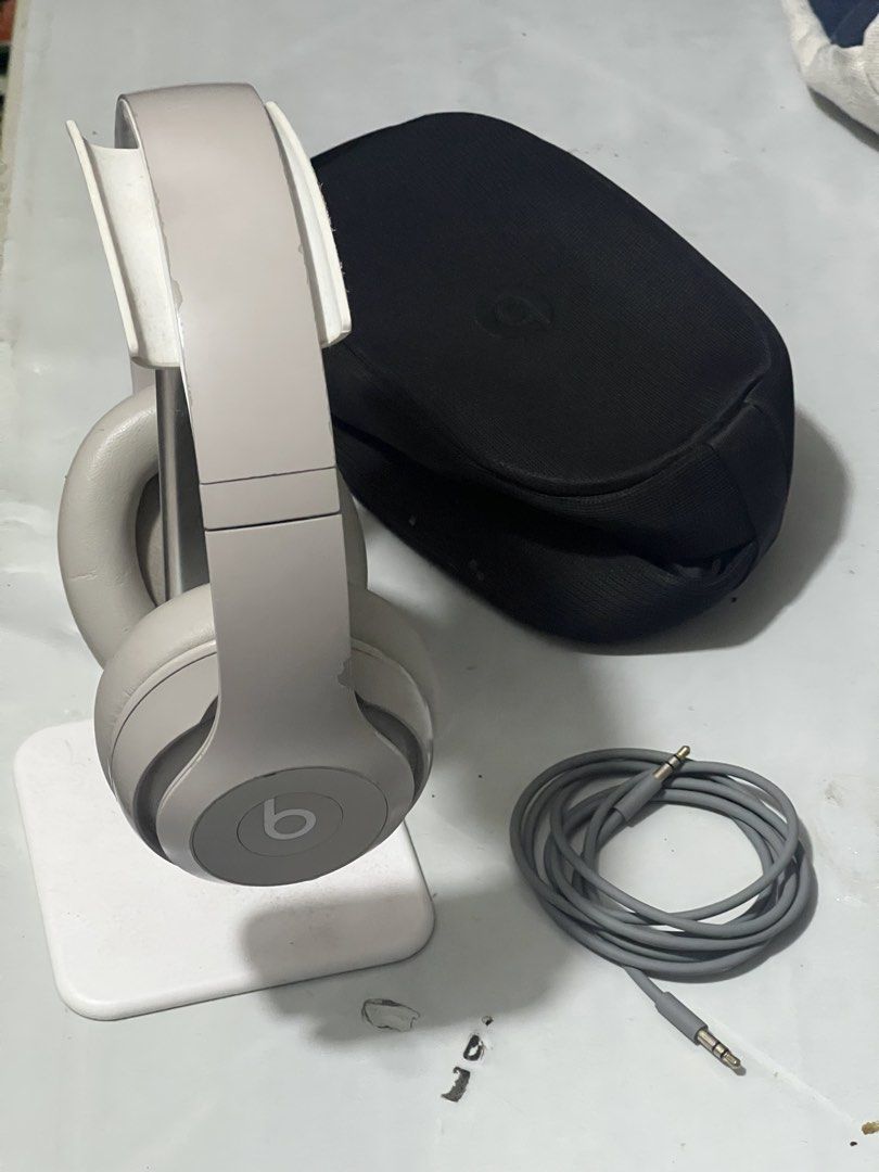 Beats Studio Pro Headphones (Category: Headphones & Headsets) located in Angono. Submitted by paul123. (Listing ID 1465938754, Image 3). Description: - Model: Beats Studio Pro Wireless Over-Ear Headphones - Colorway: Shadow Grey - Perfect for daily commutes, gym sessions, and casual listening - Includes: Original black zippered carrying case, matching audio cable,type c cable for charging, and a complimentary headphone stand - Sound quality at pr