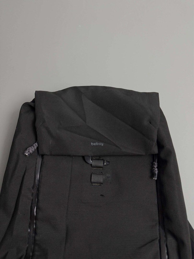 BELLROY VENTURE BACKPACK 22L (Category: Backpacks) located in Guagua. Submitted by sweetboyy (Listing ID 1465763589, Image 2). Description: BELLROY VENTURE BACKPACK 22L.
