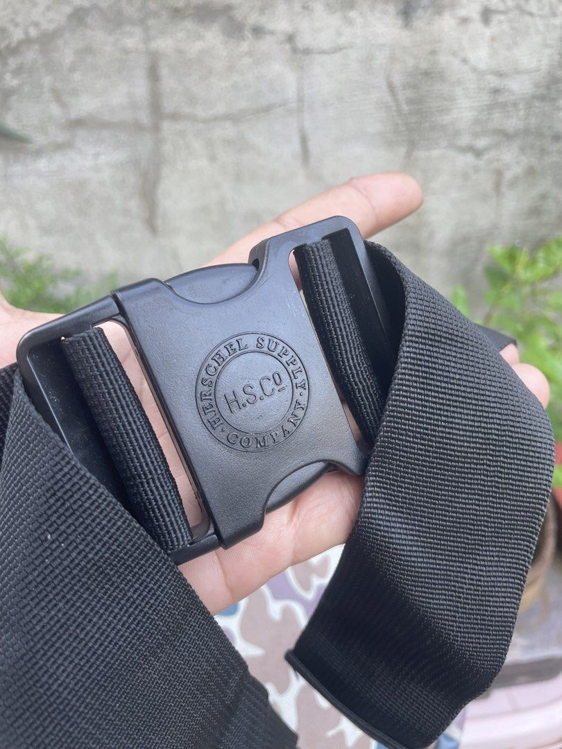 Beltbag (Category: Belt bags, Clutches and Pouches) located in Cagayan de Oro. Submitted by kawaii_67trifted (Listing ID 1465768464, Image 3). Description: .