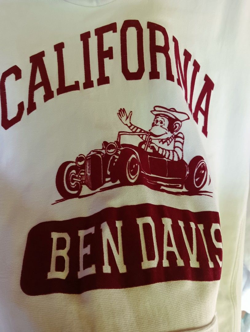 BEN DAVIS (Category: Hoodies) located in Caloocan City. Submitted by keenfox-8542 (Listing ID 1465834699, Image 3). Description: 23x28 issue minimal yellow stain 10/10 color rate as new.
