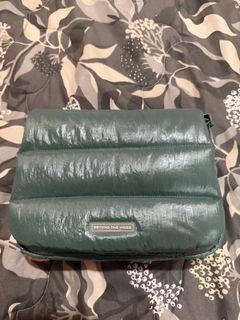 (Category: ) located in . Submitted by anythingluxe (Listing ID 1465912549, Image 1). Description: .