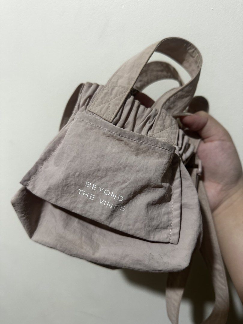 Beyond The Vines Micro Dumpling Bag (Category: Cross-body Bags) located in Manila. Submitted by mvyvllgs (Listing ID 1465883238, Image 1). Description: .