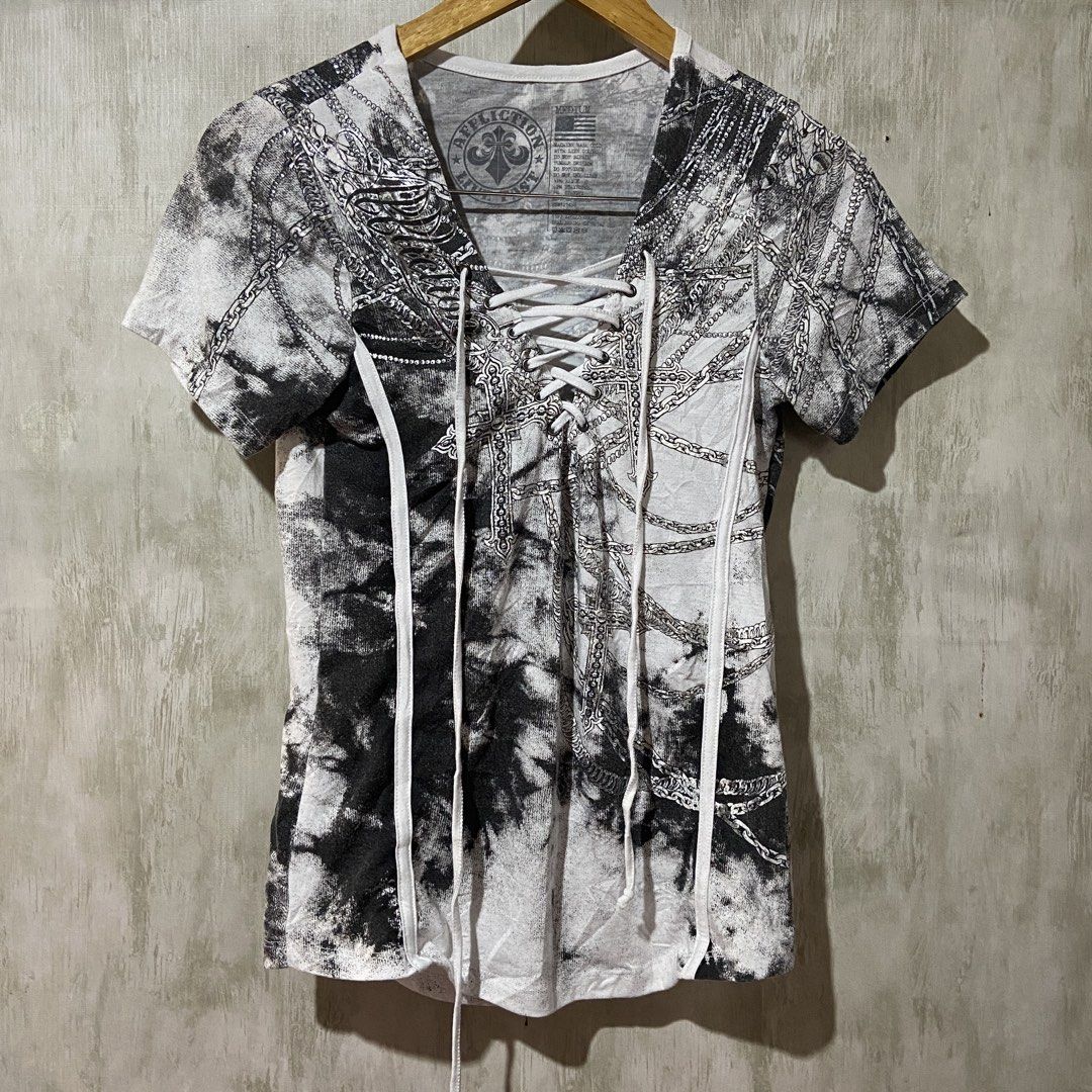 ✧ AFFLICTION CHAIN TEES ✧ (Category: Shirts) located in Pagadian. Submitted by urdripchoice (Listing ID 1465877510, Image 1). Description: BIDDING!❤️‍🔥 ✧ AFFLICTION CHAIN TEES ✧ Price: 1000 free shipping 🎀 Size: m 🎀 Width: 15.5 🎀 Length: 25.5 🎀 Issue: none 🎀 FRESH FROM BALE! ୨୧ BIDDING RULES ୨୧ 🌷 Bidders will shoulder shipping — ₱79 Luzon / ₱59Mindanao 🌷No bidding on dm 15 mins before end 🌷 No deleting of comments 🌷 No refunds 🌷 Flaker
