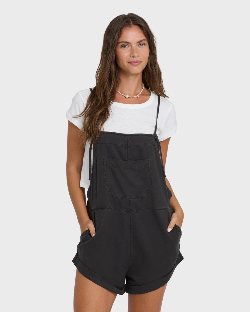 BILLABONG - Wild Pursuit Overall Romper (Category: Coats, Jackets and Outerwear) located in Cebu City. Submitted by bnta.bnta (Listing ID 1465848135, Image 3). Description: Billabong Wild Pursuit Overall Romper in black, featuring a front bib pocket, tie-straps, and rolled hems.