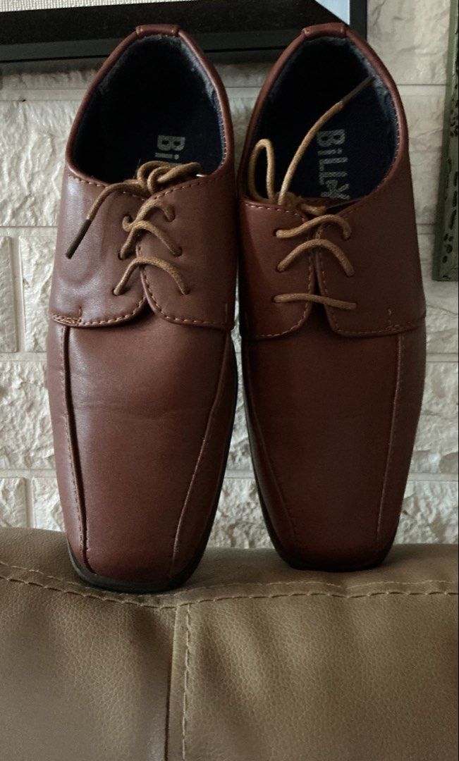 BILLY Formal Brown shoes (Category: Babies & Kids Fashion) located in Pasay City. Submitted by s.applearchives (Listing ID 1465827428, Image 1). Description: 𐔌 . ⋮ open .ᐟ ֹ ₊ ꒱ ────୨ৎ──── -Used once mop: gcash mod: j&t or lalamove no cod 🚫 sf shouldered by buyer dm for more details! .