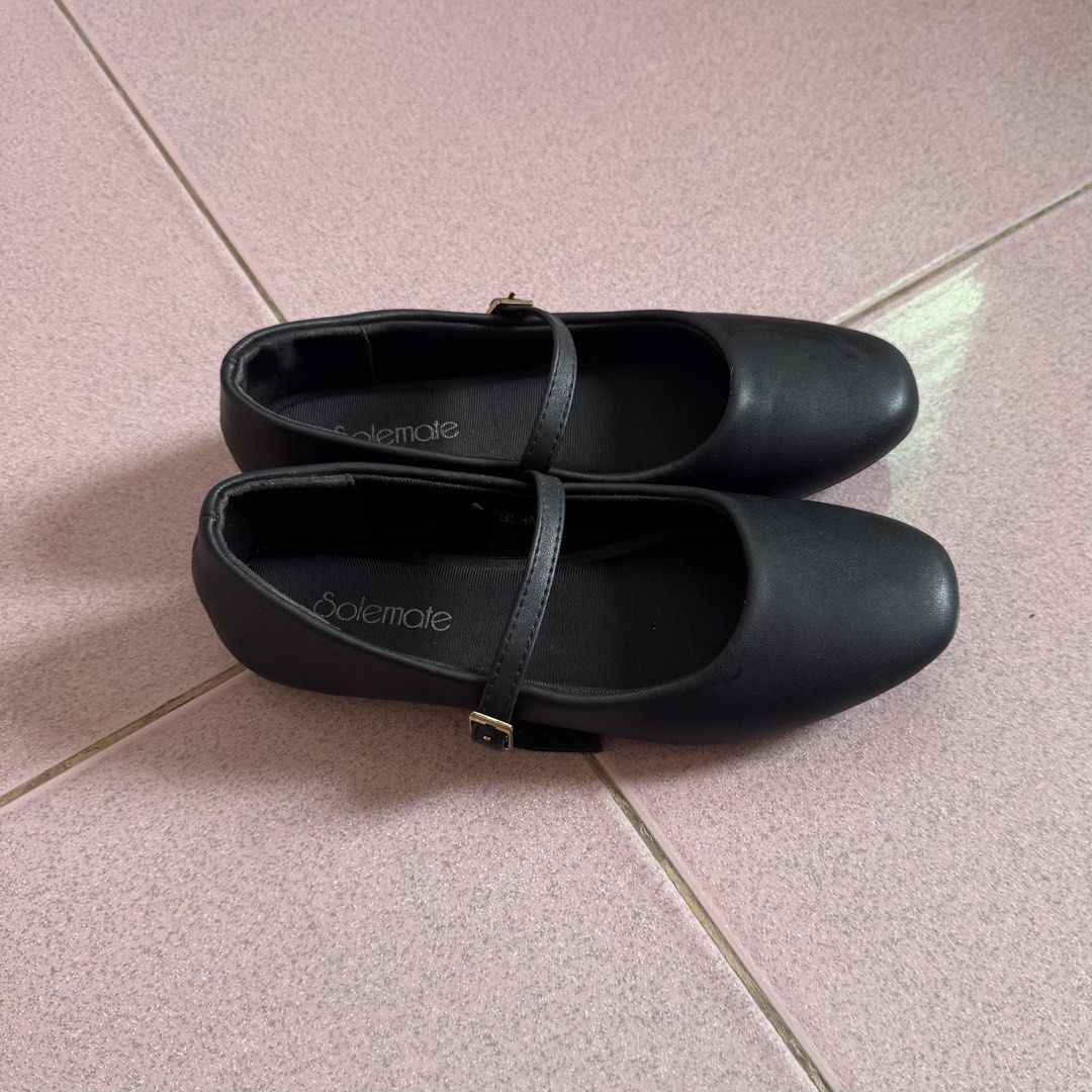 Black Leather Doll shoes (Category: Flats & Sandals) located in Bulacan. Submitted by abonon (Listing ID 1465826863, Image 2). Description: .