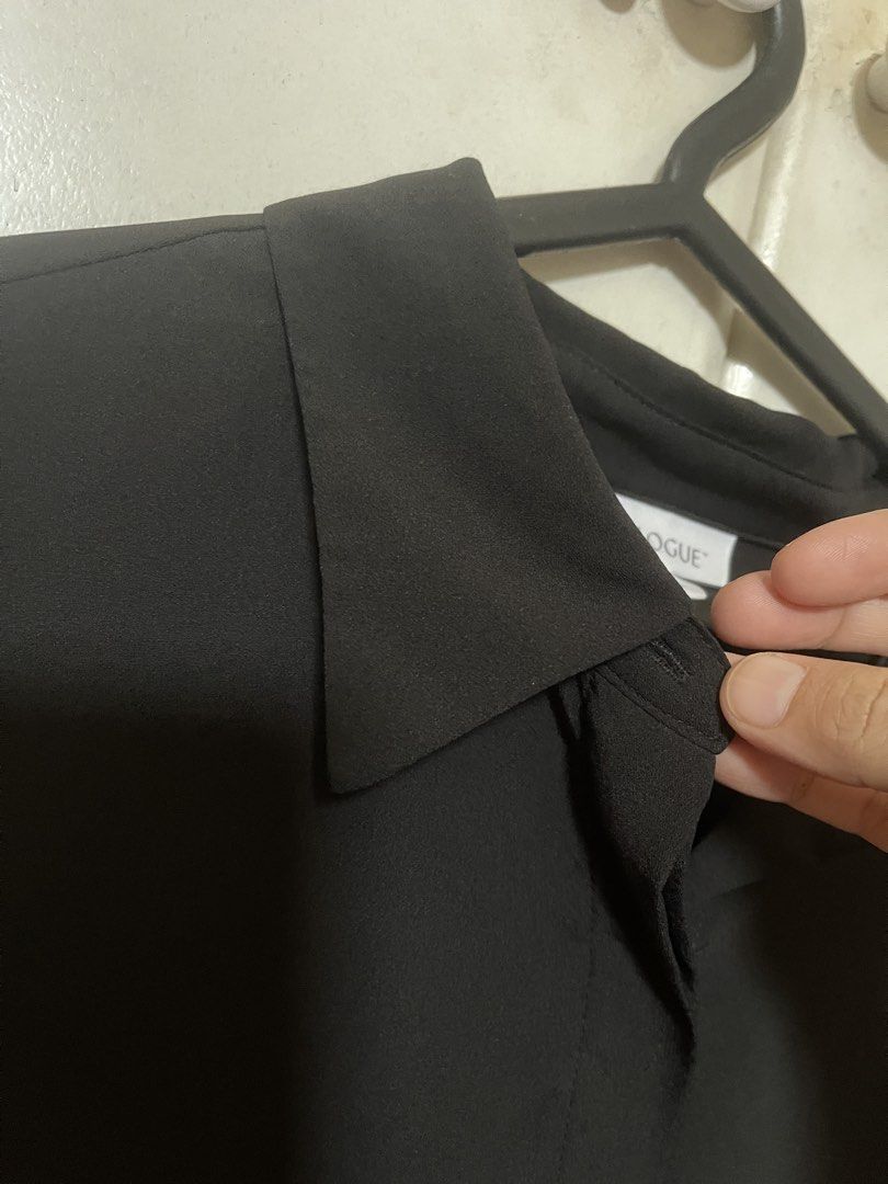 Black Long Sleeve Button-Down Shirt Size L (Category: Longsleeves) located in Meycauayan. Submitted by tamengski (Listing ID 1465778946, Image 3). Description: ✨ PRELOVED | PERSONAL ITEM ✨ Bought in the USA 🇺🇸 for personal use. Lightweight and comfortable fabric Classic pointed collar Hidden-button design Buttoned cuffs 🤍 Good condition 🤍 Beautiful color, still looks great 🤍 Ready to wear!.