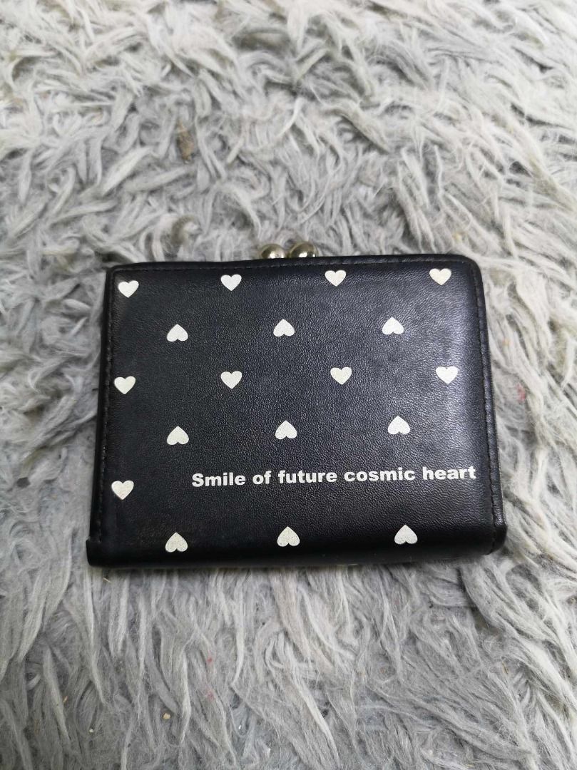 Black Polka Dotted Kiss Lock Wallet (Category: Wallets & Card holders) located in Santa Cruz. Submitted by jmy_surplus.2 (Listing ID 1465888433, Image 1). Description: Size ; L - 3.6 W - 4.6 Color ; Black Type ; Wallet Brand ; No brand Material ; Leather Style ; Black & White Dotted pattern Wallet LR 129 JMY 5 Batch #224.