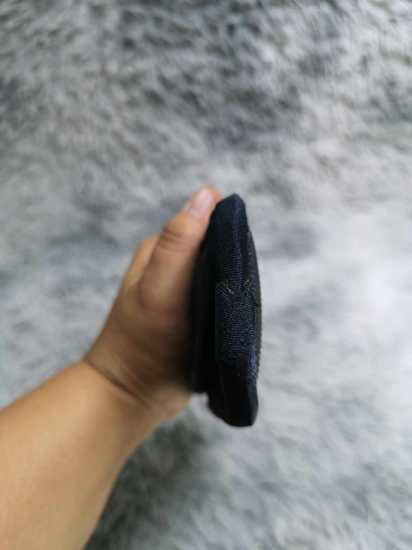 Black replacement Shoulder Strap Pad (Category: Looking For) located in Santa Cruz. Submitted by jmy_surplus.2 (Listing ID 1465904884, Image 3). Description: Size ; L - 12.3 W - 3.3 Color ; Black Type ; Bag Strap Pag Brand ; No brand Material ; Nylon Style ; Black Bag Strap Cushuion LG 113 JMY 5 Batch #224.