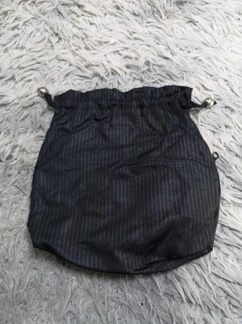 Black Striped With Front Zipper Pocket Pouch (Category: Purses & Pouches) located in Santa Cruz. Submitted by jmy_surplus.2 (Listing ID 1465884699, Image 2). Description: Size ; L - 8.6 W - *.2 Color ; Black Type ; Pouch Brand ; No brand Material ; Nylon Style ; Drawstring Cosmretic Pouch LR 129 JMY 5 Batch #224.