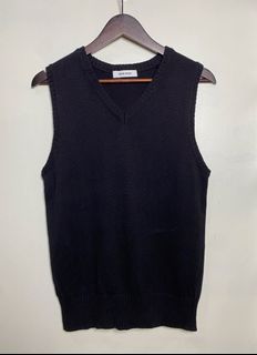 (Category: ) located in . Submitted by indaysukaycloset (Listing ID 1465858451, Image 1). Description: .