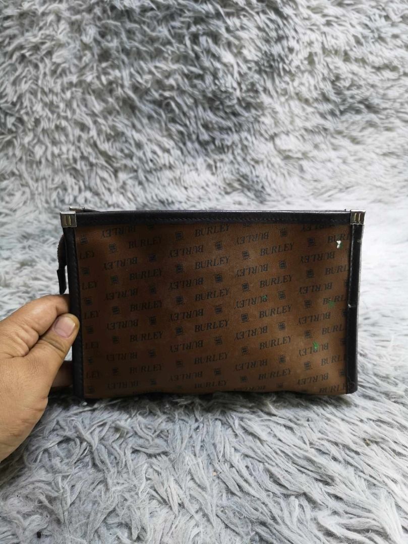 Black With Black trim Monogram Pouch (Category: Purses & Pouches) located in Santa Cruz. Submitted by jmy_surplus.2 (Listing ID 1465883759, Image 2). Description: Size ; L - 7 W - 8.6 Color ; Brown Type ; Pouch Brand ; No brand Material ; Leather Style ; Leather Monogram pattern Pouch LR 129 JMY 5 Batch #224 AVAILABLE.