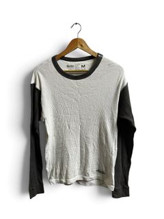 (Category: ) located in . Submitted by plyclothes_store (Listing ID 1465936988, Image 1). Description: .