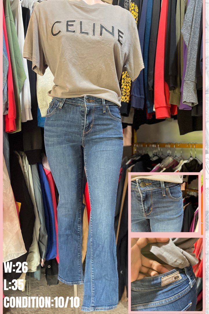 Blue Flare Denim Jeans W26 L35 (Category: Jeans) located in Brookes Point. Submitted by grandfish.2f86fc (Listing ID 1465766421, Image 1). Description: - Style: Mid-rise with a subtle flare leg - Wash: Medium blue with classic pocket stitching - Fit: Fitted through the hip and thigh - Details: Features belt loops and standard pockets - Sizing: Exact measurements stamped on photos (please check before buying).