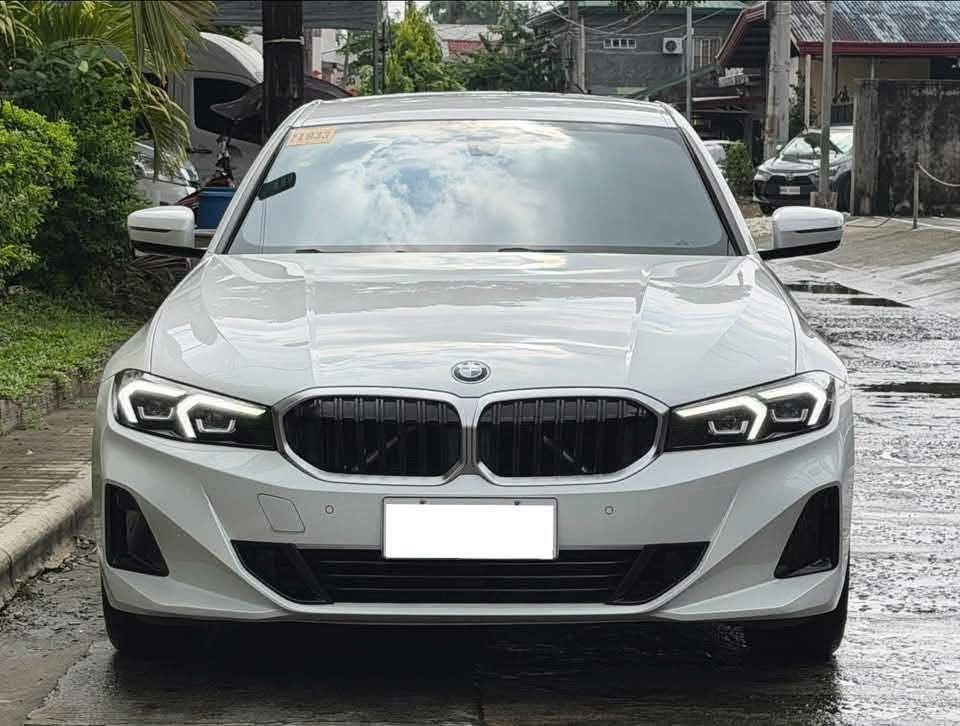 BMW 318i A/T Auto (Category: Used Cars) located in Manila. Submitted by quality_cars (Listing ID 1465944720, Image 1). Description: Vip / Executive Sedan mga Boss Cash / Financing / Trade-in BMW 318i 2025 A/T Business class variant All power features Push start / keyless entry 27inch digital cluster / infotainment Steering controls Leather seats Power seats Paint protection Film PPF ( worth 100k ) 6,000 mileage only Casa maintained w/ records Fir