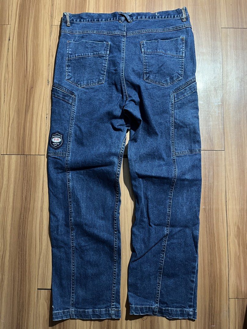 BOCOMAL Flame Resistant Pants (Category: Jeans) located in Manila. Submitted by 94th. (Listing ID 1465775793, Image 2). Description: BOCOMAL Flame Resistant Pants •Width: 36 •Length: 41 •Hem: 8.5 ₱880 + Shipping fee MOP: Gcash Courier: J&T, LBC and Lalamove or Meet up 📍Loc: Valenzuela City.