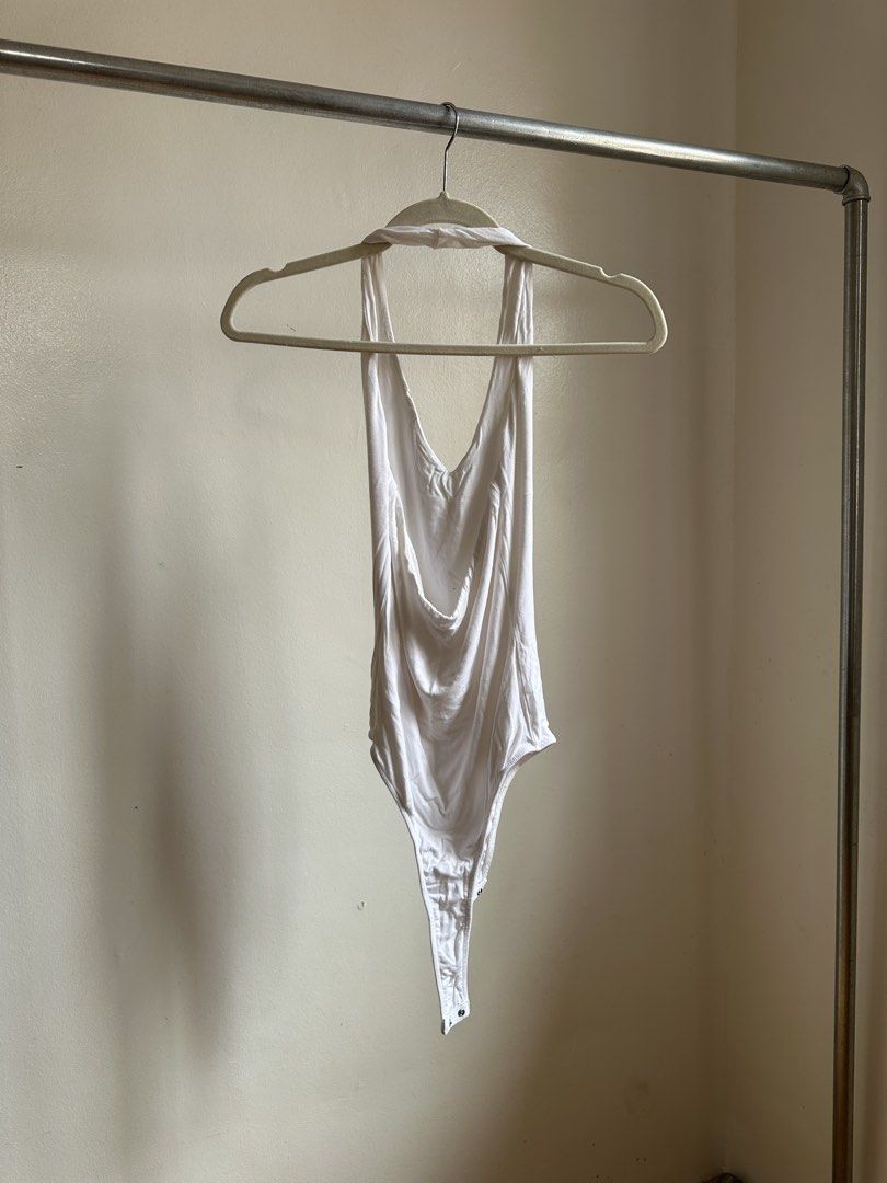 Bodysuit (Category: Others Tops) located in Cebu City. Submitted by diabriciaa (Listing ID 1465780423, Image 3). Description: ✿ READ BIO FIRST ✿ FIRST TO PAY GETS THE ITEM ⭑.ᐟ NO COD, PAYMENT FIRST BASIS ⭑.ᐟ about the item ╰┈➤ Size: S-M ╰┈➤ No flaws RFS: dECLUTTERING.
