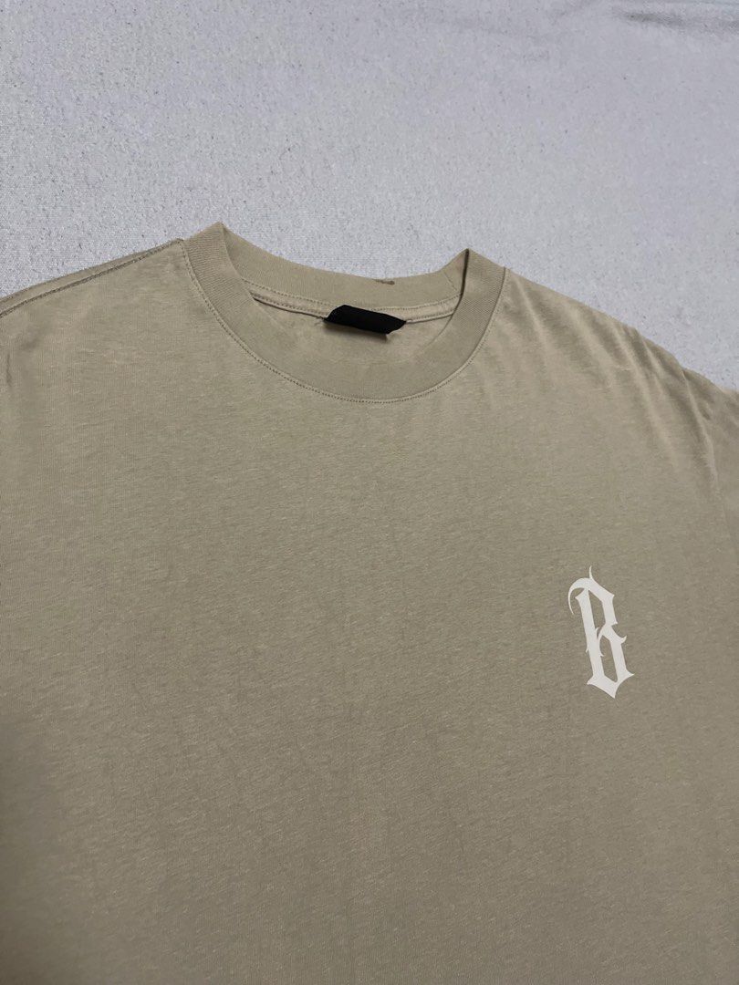 Boneless Mullet Tee (Category: Tshirts & Polo Shirts ) located in Bulacan. Submitted by sanjisthrift (Listing ID 1465779736, Image 2). Description: Size S to Large Width 22.5 Length 27 Very Good Condition 9/10 Minor stain.