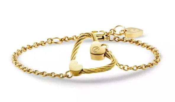 Bracelet (Category: Luxury Accessories) located in Manila. Submitted by cheng23 (Listing ID 1465953736, Image 3). Description: Preloved!!! In a very good condition Complete with box and card Price is fixed Shipping via LBC and J&T.