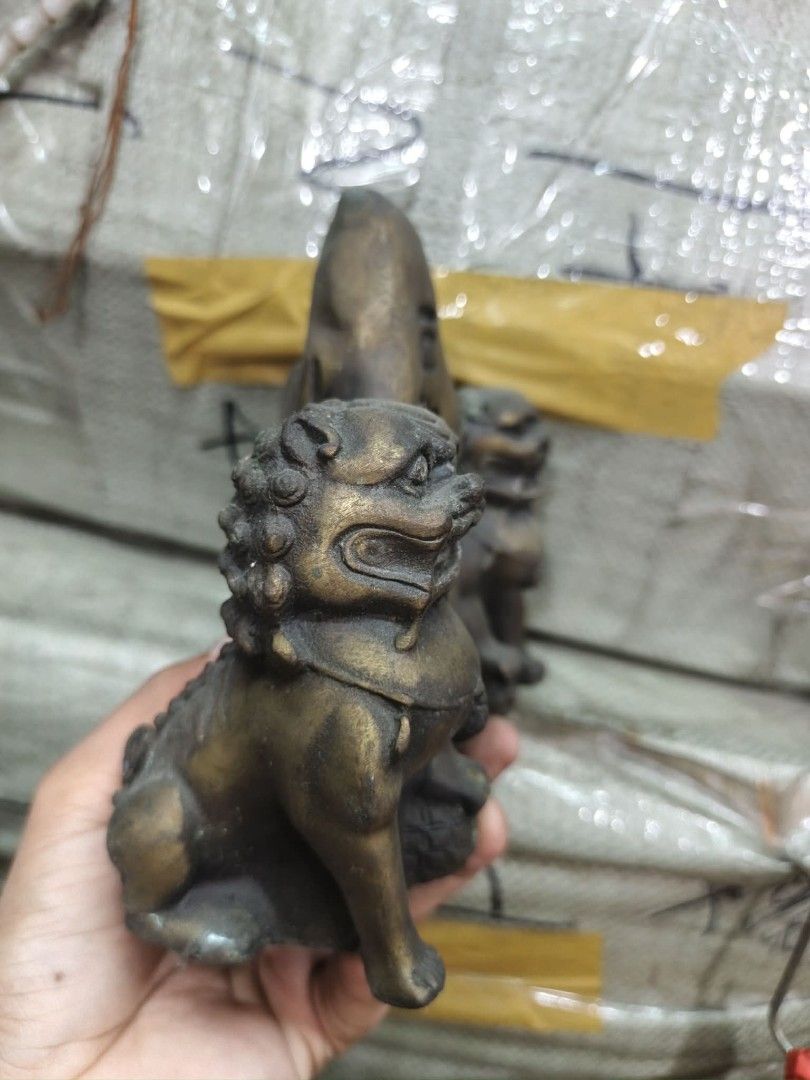 Brass fu dog statue display (Category: Other Home Decor) located in Manila. Submitted by kurukutuk (Listing ID 1465775696, Image 3). Description: brass fu dog tatue display 6 x 7 inches HxL made of brass.