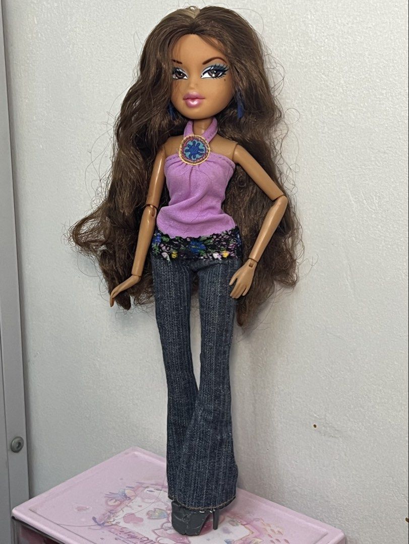 bratz xpress it! yasmin / tall bratz (Category: Kids Toys) located in San Fernando. Submitted by nala555 (Listing ID 1465883858, Image 2). Description: ✧ please read ✧ ♡ bratz xpress it yasmin/ tall bratz ♡ condi: 10/10 ♡ complete ♡ flaws: none ♡ ₱1500 SHIPPED ♡ slightly nego for sure buyer only ✿ 📍 sf, pampanga 🚚 [j&t or lalamove] 💸 [gcash or qr] message me if you’d like more photos, videos, or close-up shots ♡ .