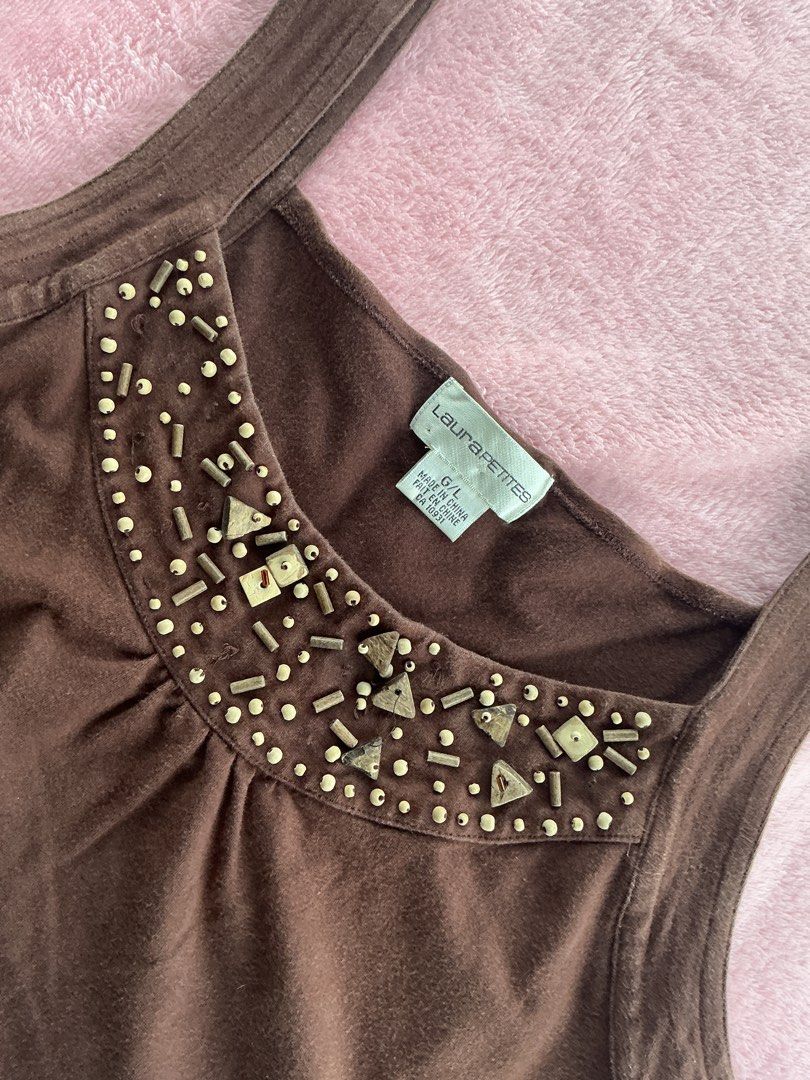 brown top (Category: Sleeveless) located in Manila. Submitted by ri.orjeda (Listing ID 1465883862, Image 2). Description: .