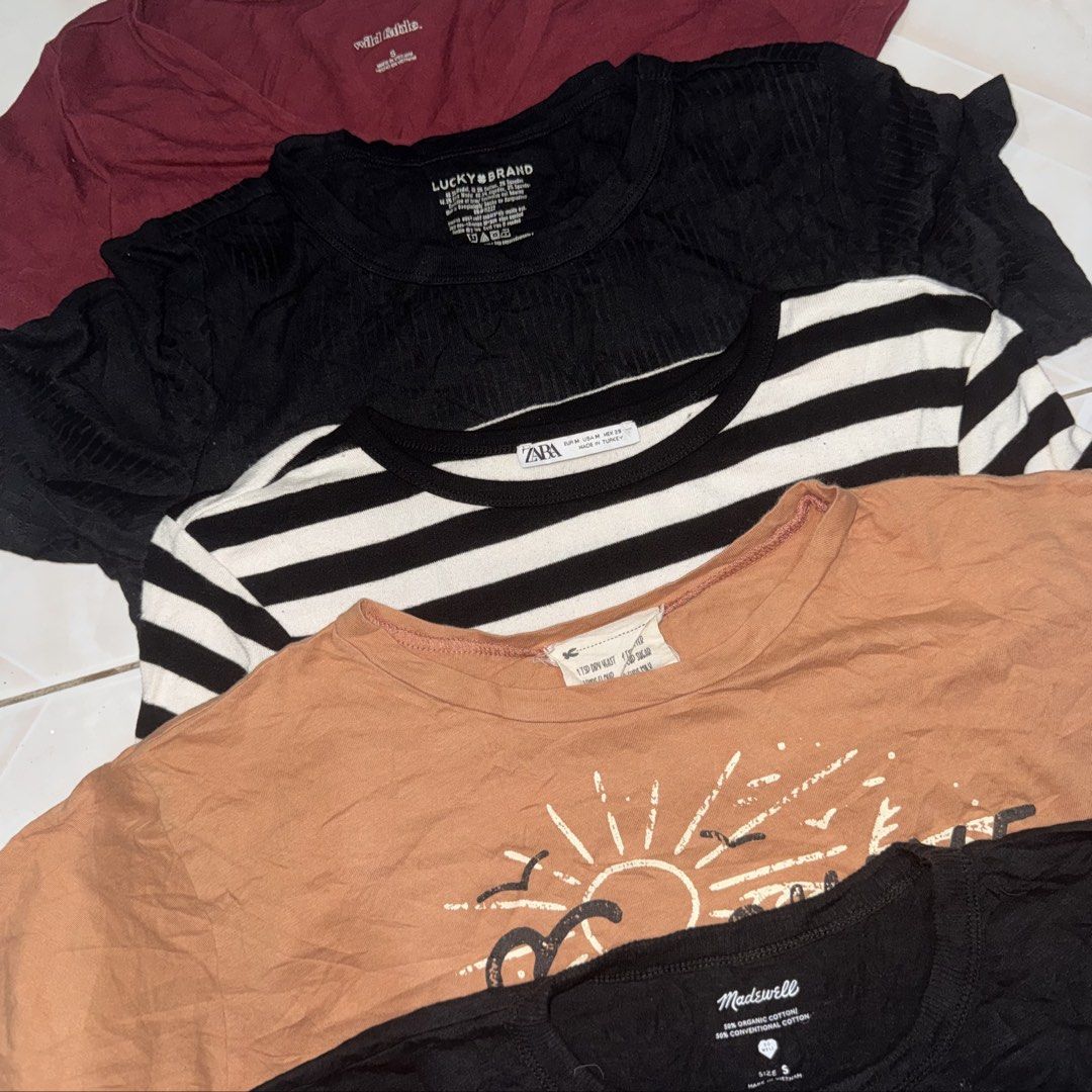 Bundle Croptop Size XS to Small (Category: Shirts) located in Vigan. Submitted by chiyannav (Listing ID 1465830021, Image 1). Description: .