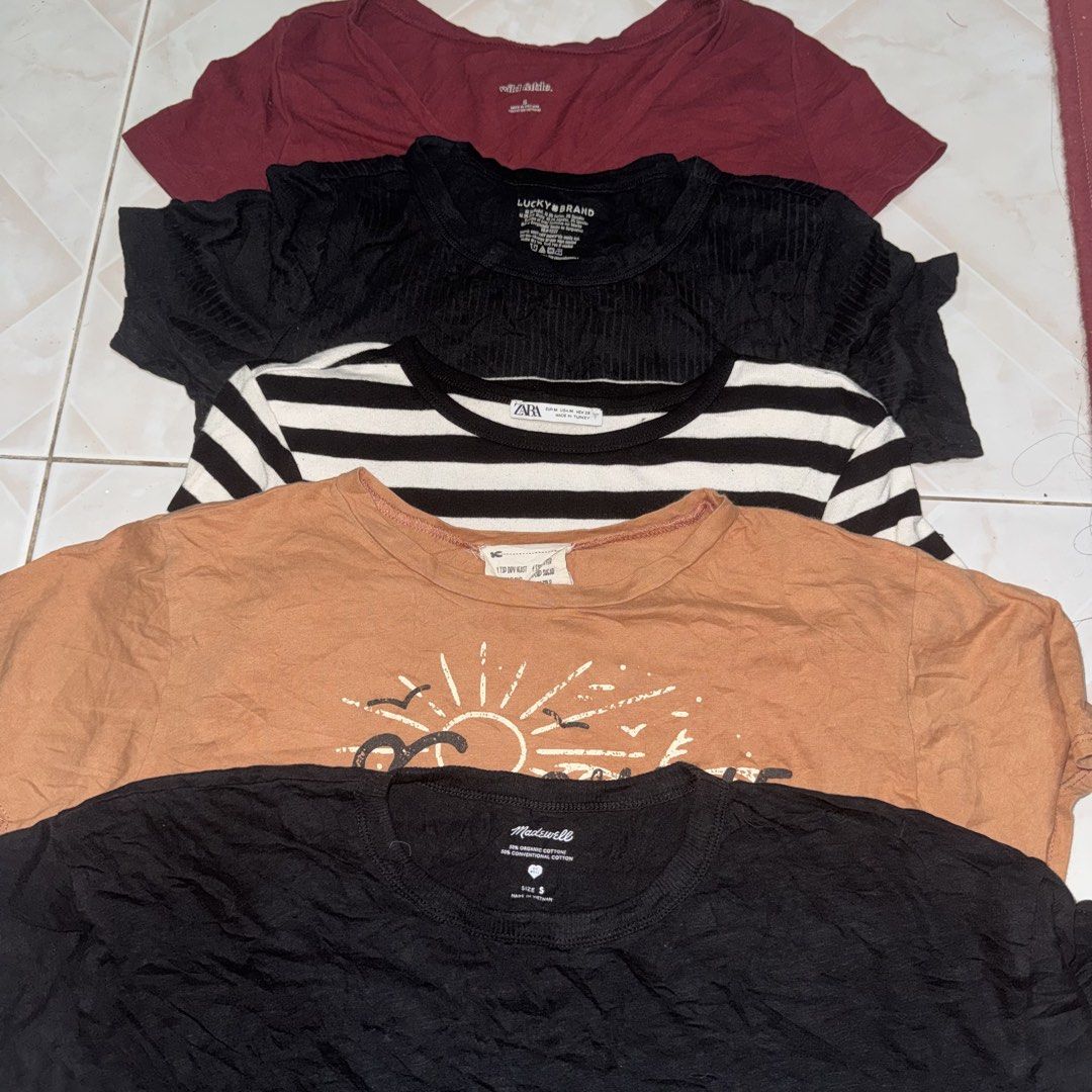 Bundle Croptop Size XS to Small (Category: Shirts) located in Vigan. Submitted by chiyannav (Listing ID 1465830021, Image 3). Description: .