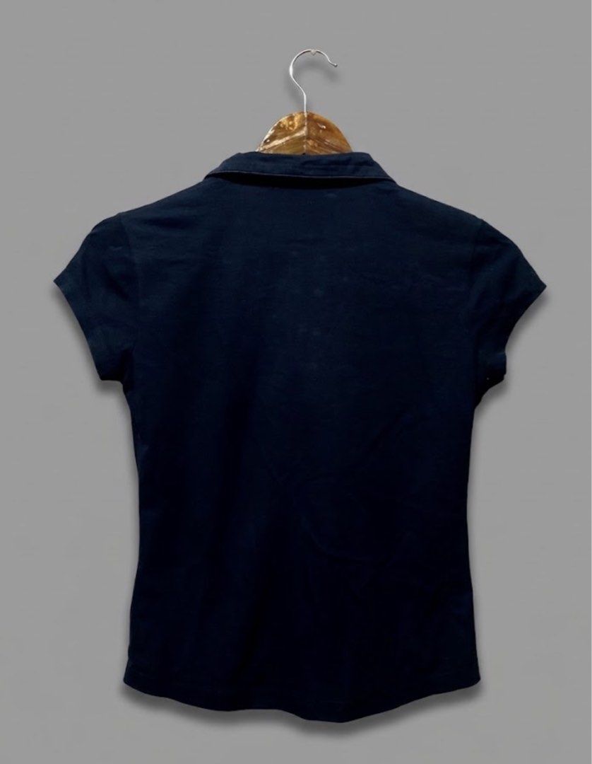 BURBERRY WMN P/SHRT (Category: Others Tops) located in Davao. Submitted by ronz31 (Listing ID 1465945815, Image 3). Description: PTPA/FS BURBERRY WMN P/SHRT BLUE TAG LEGIT/SMALL VGOOD CONDI 9/19 DM📩.