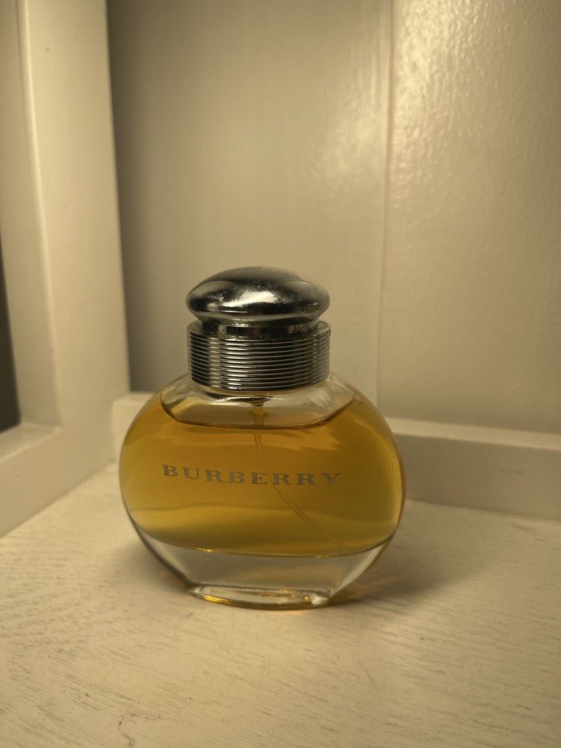 Burberry Women Eau de Parfum 50ml (Category: Fragrance & Deodorants) located in Mandaluyong City. Submitted by manilasyoungstunna (Listing ID 1465915052, Image 1). Description: Selling really low RFS: scent is not my type authentic price negotiable - Brand: Burberry Women Eau de Parfum - Size: 50ml bottle - Volume: Approx. 80% remaining - Origin: Made in France (Batch code: 803701) - Design: Signature rounded glass flacon with heavy metal cap - P