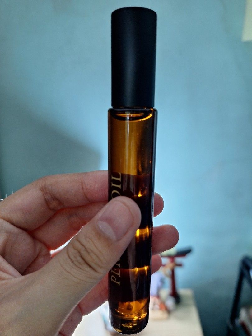 Butterfly Thai Perfume Oil (Category: Fragrance & Deodorants) located in Manila. Submitted by cassandruhh (Listing ID 1465824929, Image 2). Description: Butterfly Thai Perfume Oil - Birthday Wish Scent - Brand new with box - 10ml -Roll on type Notes: • Base notes: Agarwood, Sandalwood, Civet, and Benzoin • Top notes: Iris, Chalood Gives me the same vibes from Agarwood & Benzoin. Would describe it as woody, warm, and musky .