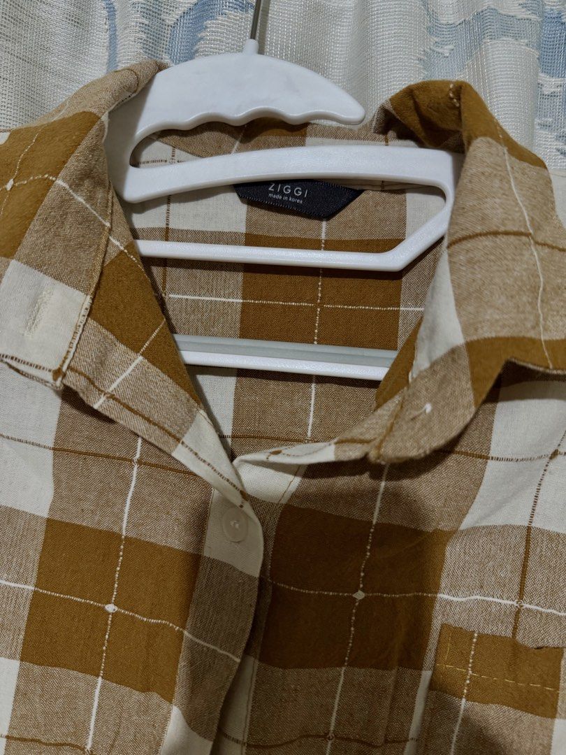 Button-up brown longsleeves (Category: Longsleeves) located in Rizal. Submitted by lmbelle (Listing ID 1465938338, Image 2). Description: Bought in South Korea.