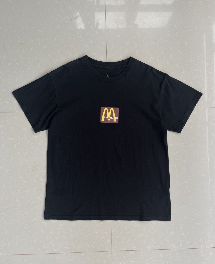Cactus jack x Mcdo (Category: Tshirts & Polo Shirts ) located in Manila. Submitted by justthrift161 (Listing ID 1465762316, Image 1). Description: I’m Cactus jack x mcdo 21x27 Complete tags Color rate: 9/10 Issue: minimal hairlines sa front konti lang Excellent condition Dm📩📩.