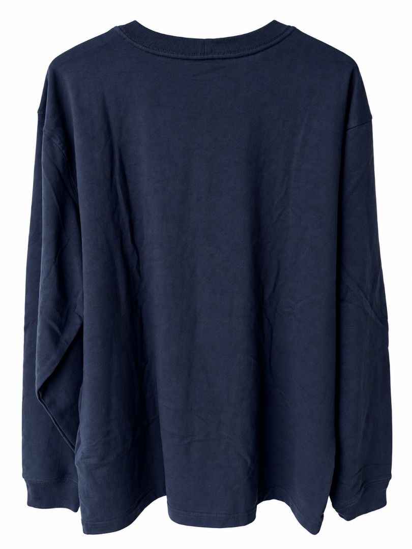 Carhartt K126 Sweater (Category: Tshirts & Polo Shirts ) located in Quezon City. Submitted by geom15 (Listing ID 1465838620, Image 3). Description: Carhartt K126 Pocket Sweater size M fits L to XL BRAND NEW nego .
