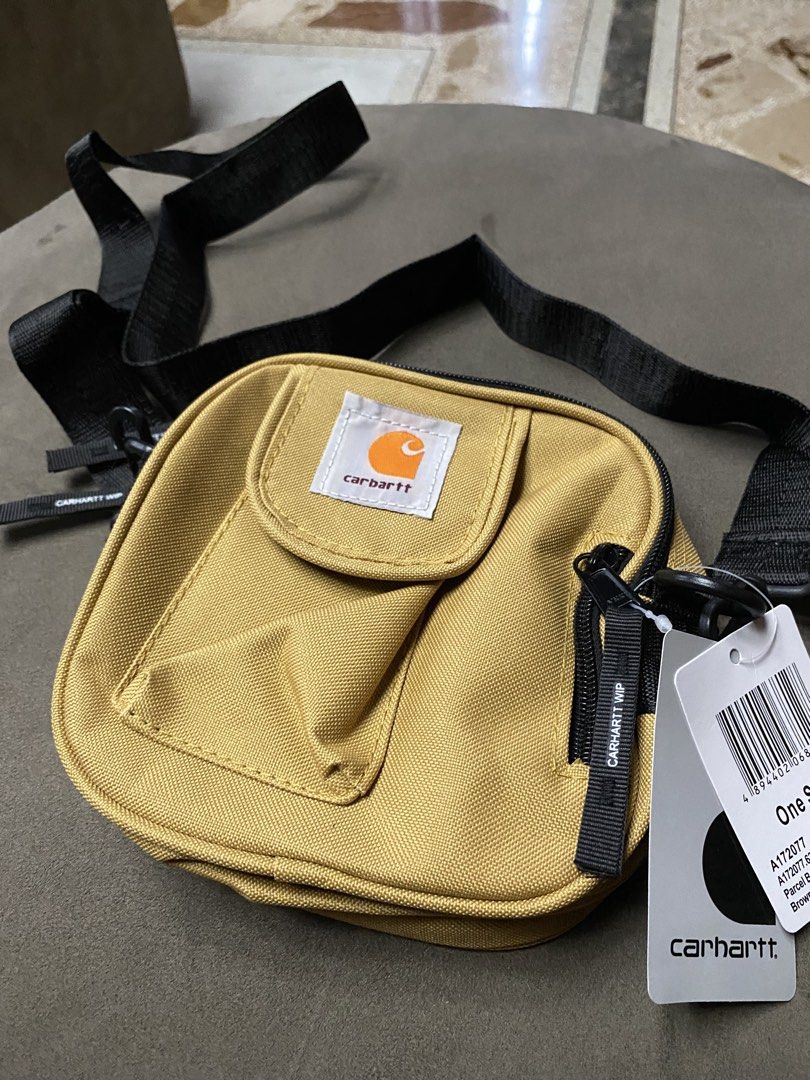 CARHARTT SLING BAG (Category: Sling Bags) located in Manila. Submitted by eastcollectives (Listing ID 1465777553, Image 2). Description: .