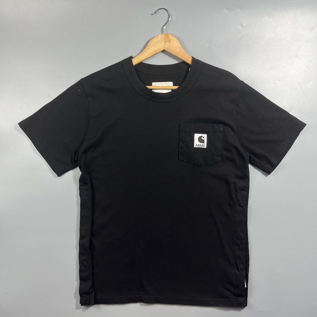 Carhartt x Sacai Pocket Tee (Category: Activewear) located in Los Banos. Submitted by 4030.archives. (Listing ID 1465796378, Image 1). Description: Carhartt x Sacai Pocket Tee 2500 Pesos Size 1 Length : 28 inches Width : 20.5 inches Excellent Condition .
