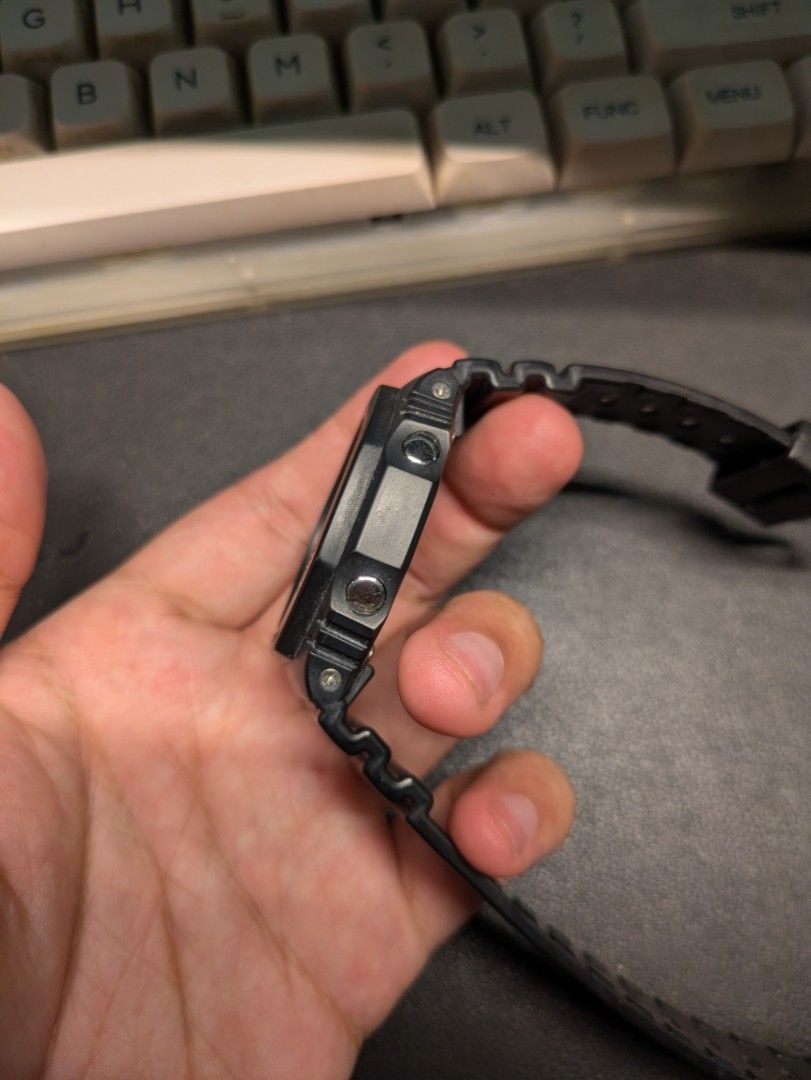 Casio G-Shock GA-2100 Triple Black/Stealth (Category: Men's Watches) located in Quezon City. Submitted by kovdeclutters (Listing ID 1465828706, Image 3). Description: Selling an authentic Casio G-Shock GA-2100-1A1 "CasiOak" in the iconic Triple Black / Stealth colorway. Watch is in overall good condition just some minor daily wear Location is Marikina, shipping c/o buyer RFS: Will upgrade to the "luxe" model.