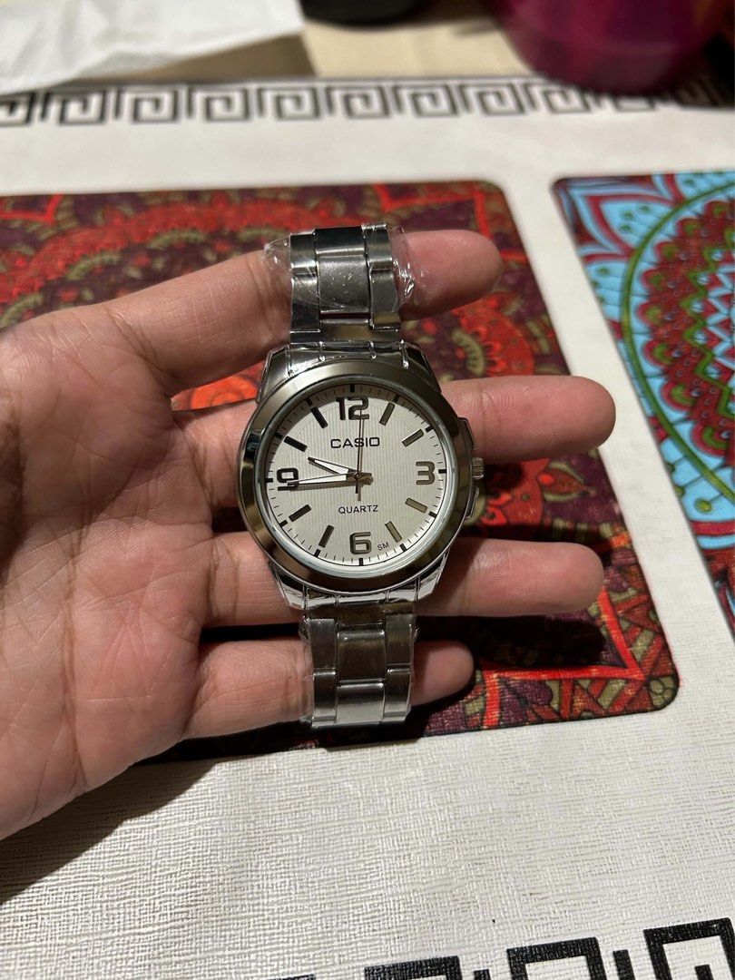 CASIO RELO (Category: Men's Watches) located in Manila. Submitted by newwind.52e349 (Listing ID 1465796606, Image 1). Description: CASIO Kindly Dm if interested.