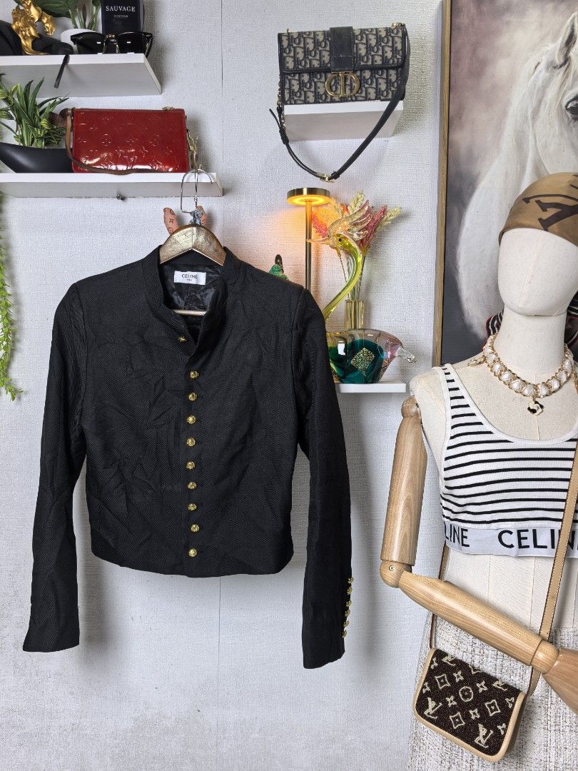 Celine blazer nitted black monogam (Category: Luxury Apparel) located in Baguio. Submitted by ashzachary (Listing ID 1465912708, Image 1). Description: Celine blazer /tweed Condition :Excellent condition Color rate 10/10 Size :MediumL Inches:W/ No issues No flaws Super ganda sa personal Pm. More details Good quality Plsss 📌No Bogus 📌No return MOP What you see is what you get PALAWAN, CEBUNA GCASH AND BDO Reminder😊 We're selling thrifted clothe