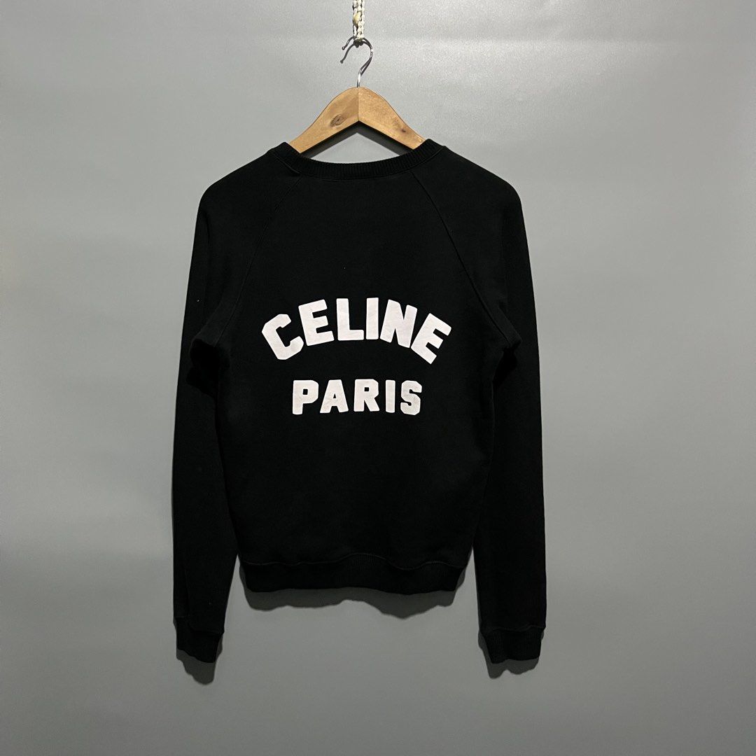Celine paris big logo (Category: Coats, Jackets and Outerwear) located in Giporlos. Submitted by deloria_jhayr (Listing ID 1465932156, Image 2). Description: W: L: Good asnew.