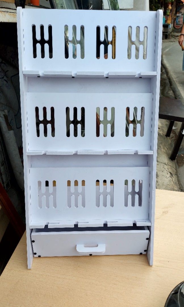 Cellphone display organizer (Category: Everything Else Others) located in Rizal. Submitted by zelle-online (Listing ID 1465905325, Image 1). Description: cp display ar anik anik display organizer for table top style.