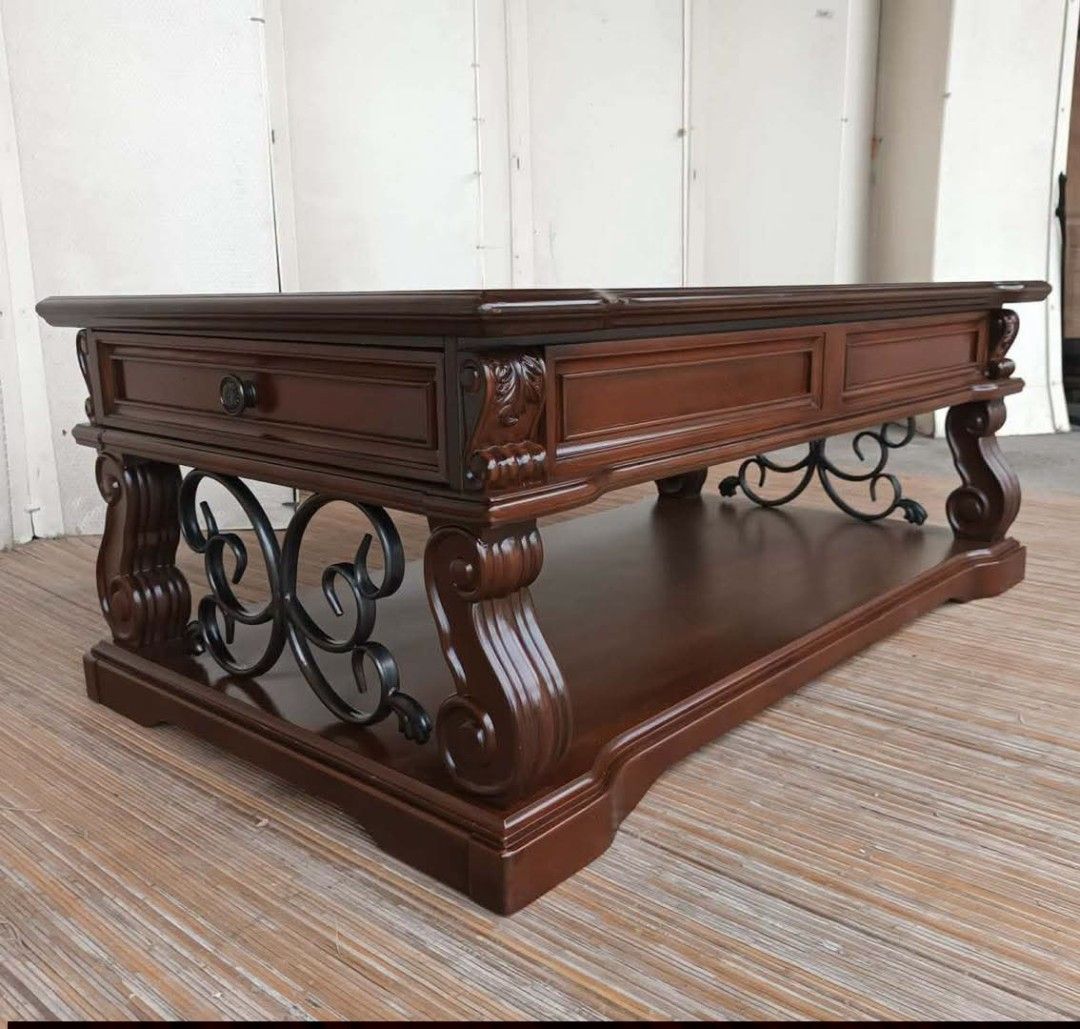 Center/cocktail table (Category: Tables & Sets) located in Meycauayan. Submitted by marygracecasimiro (Listing ID 1465778987, Image 2). Description: Ashly Alymere Lift Top Cocktail Table / Center Table L50 x W30 x H20 Price: 13,500♥️ Sale:11,500💚.