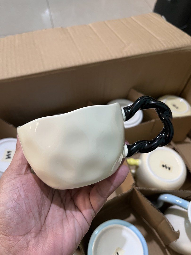 Ceramic mug / coffee and tea (Category: Coffee & Tea Tableware) located in Manila. Submitted by sheiiie (Listing ID 1465798232, Image 2). Description: Cute ceramic mug coffee and tea Brand new Quezon City location ship via jnt & lalamove.
