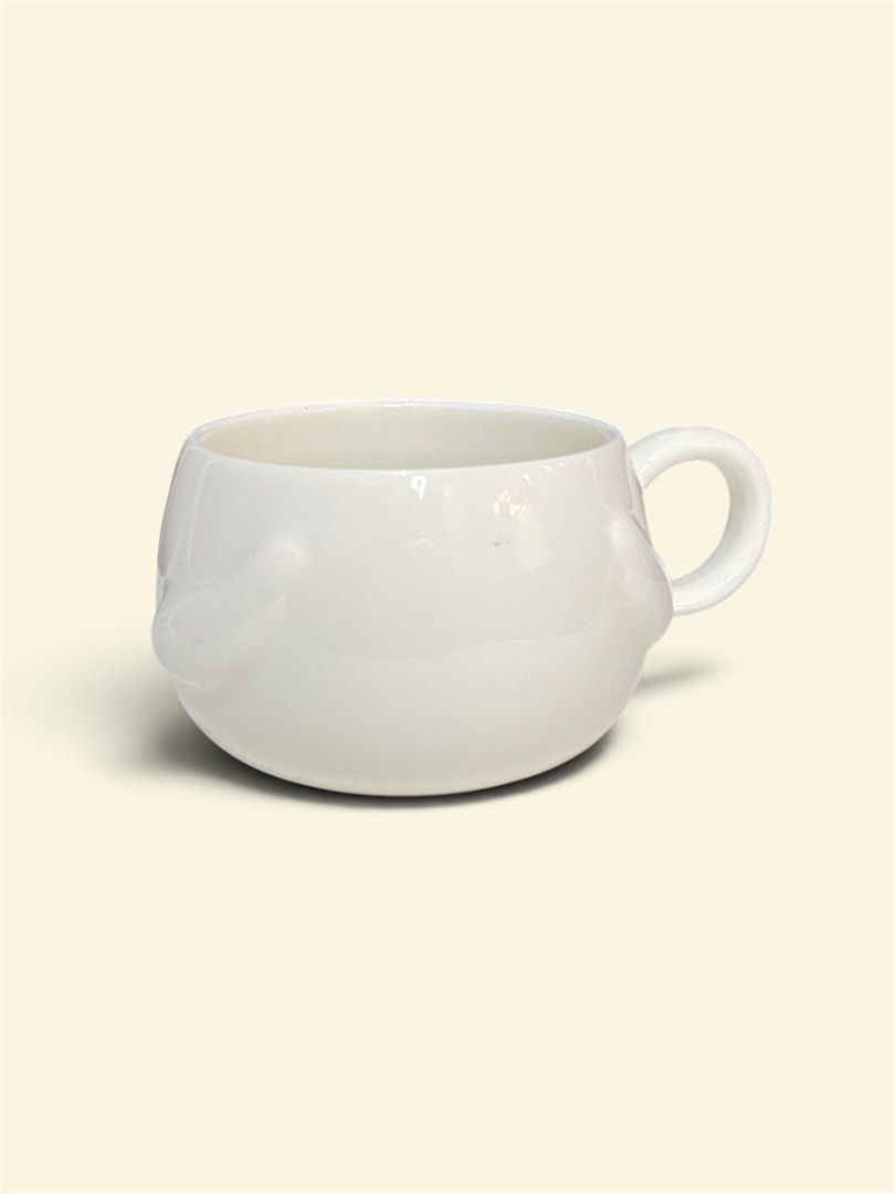 Ceramic mug coffee and tea (Category: Coffee & Tea Tableware) located in Manila. Submitted by sheiiie (Listing ID 1465800908, Image 1). Description: Cute ceramic mug coffee and tea Brand new Quezon City location ship via jnt & lalamove.