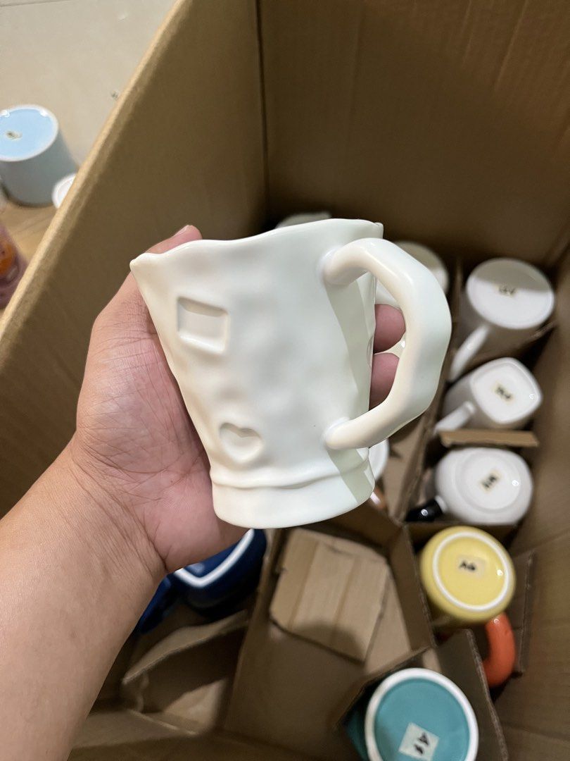 Ceramic mug coffee and tea (Category: Coffee & Tea Tableware) located in Manila. Submitted by sheiiie (Listing ID 1465909723, Image 3). Description: Cute ceramic mug coffee and tea Brand new Quezon City location ship via jnt & lalamove.