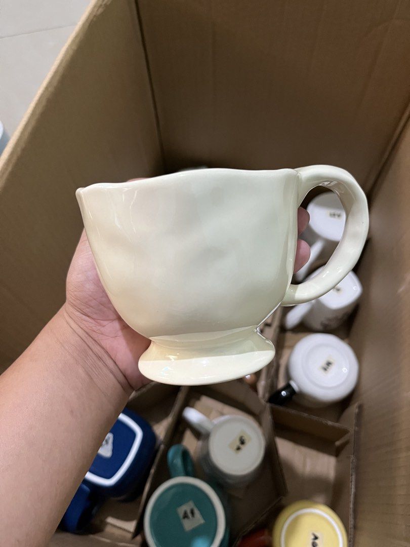 Ceramic mug coffee and tea (Category: Coffee & Tea Tableware) located in Manila. Submitted by sheiiie (Listing ID 1465911122, Image 2). Description: Cute ceramic mug coffee and tea Brand new Quezon City location ship via jnt & lalamove.
