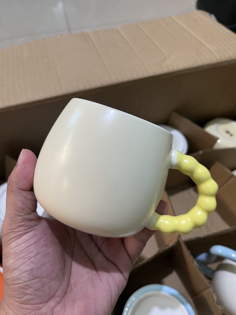Ceramic mug for coffee and tea (Category: Coffee & Tea Tableware) located in Manila. Submitted by sheiiie (Listing ID 1465797662, Image 2). Description: Cute ceramic mug coffee and tea Brand new Quezon City location ship via jnt & lalamove.